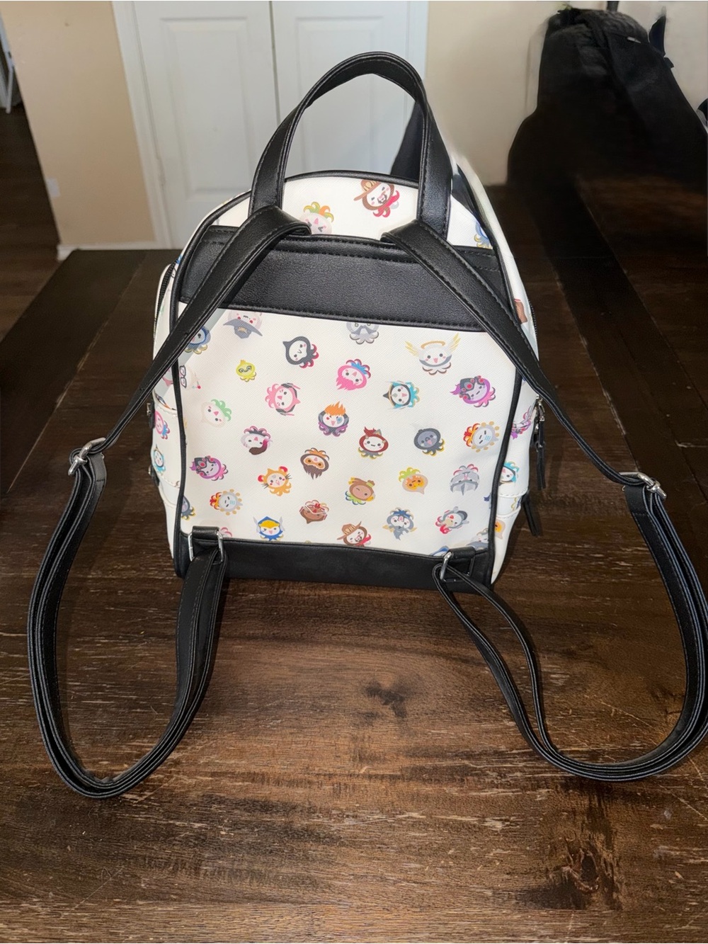 Overwatch White Character Print Mini Backpack - Picture 3 of 7